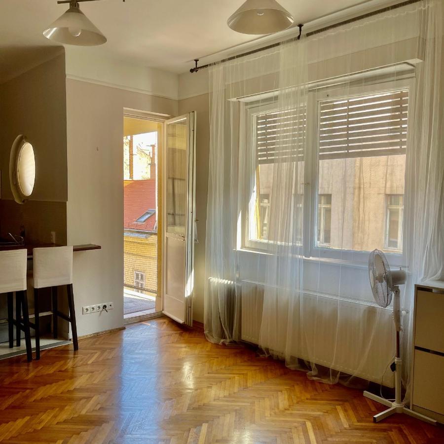 Elizabeth Bridge With Gellert-Hill View Apartment Budapest Bagian luar foto