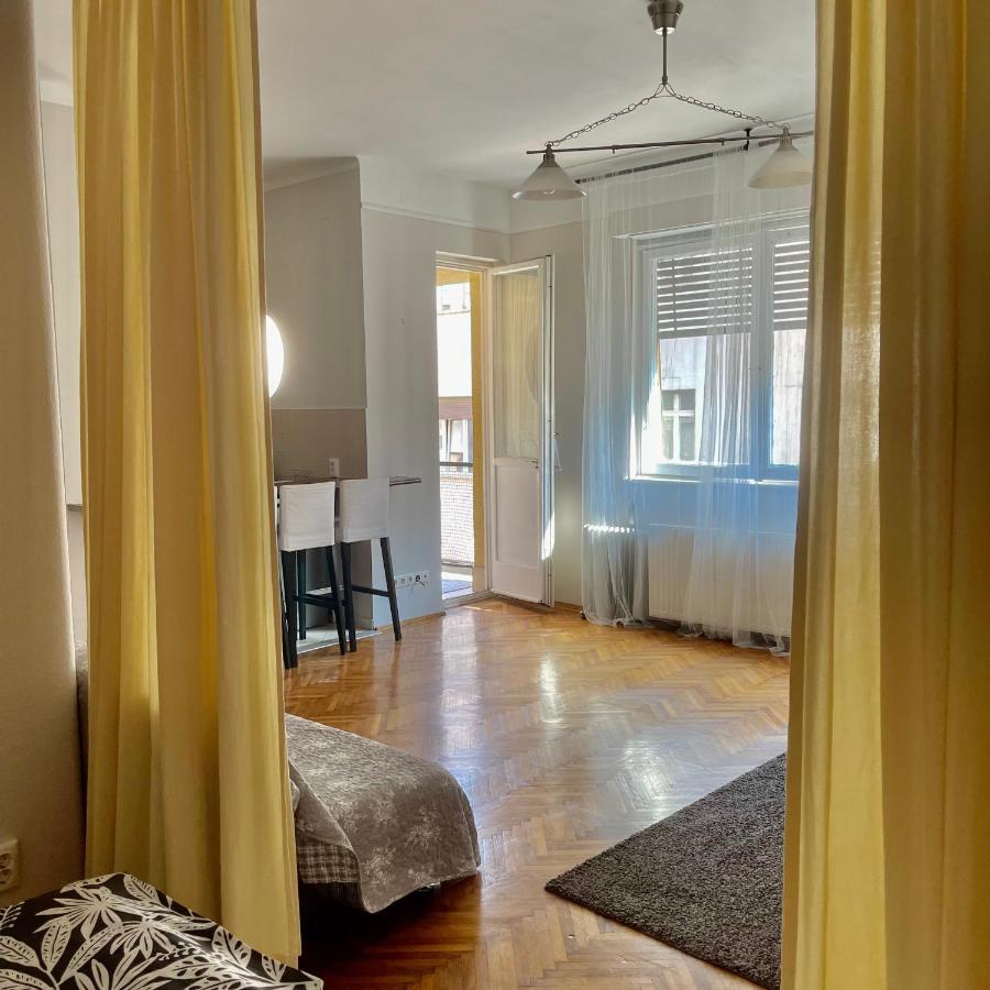 Elizabeth Bridge With Gellert-Hill View Apartment Budapest Bagian luar foto